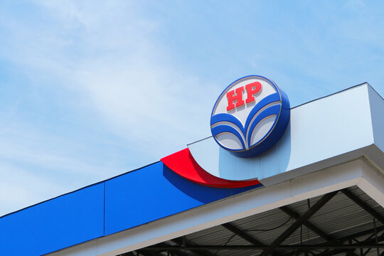 HPCL records highest ever annual consolidated profit of ₹ 16,015 crores