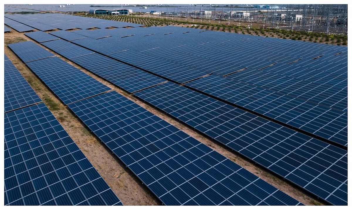 Reliance Infra wins NHPC bid for 390 MW solar project with 780 MWhr battery storage