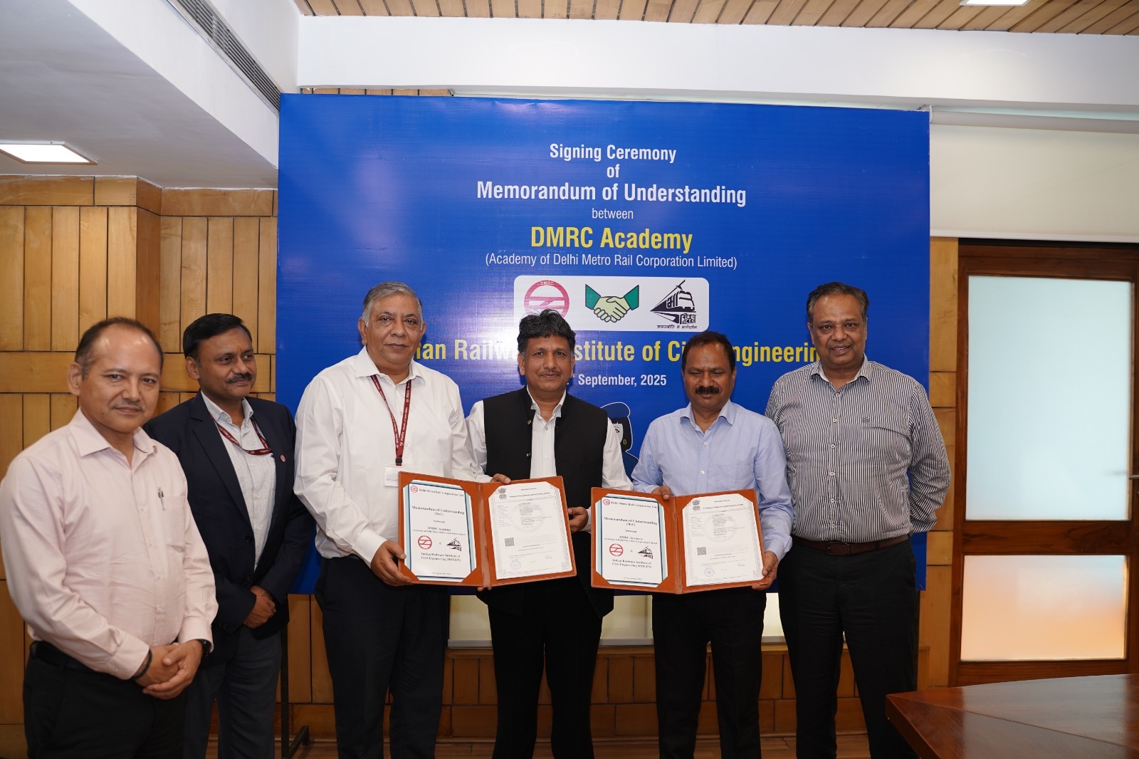 DMRC Academy joins hands with IRICEN to boost training and research in metro and rail sector