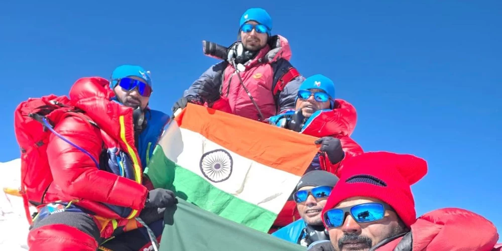 ITBP scales Mt Makalu, brings back 150 kg of waste from high altitudes