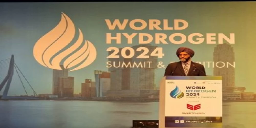 India's New Energy Secretary highlights renewable vision at World Hydrogen Summit 2024