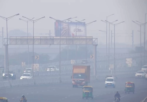 Delhi tightens pollution controls as WFH, fuel curbs and BS-6 entry ban kick in